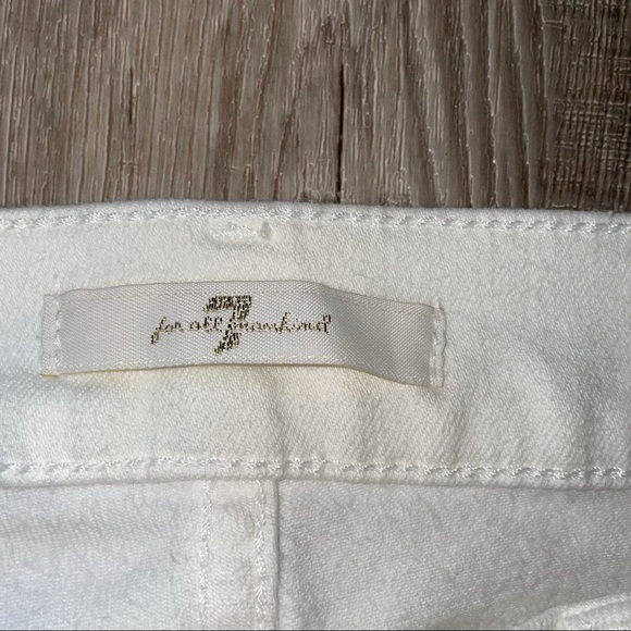 7 for all Mankind white jeans with gold zippers - Picture 5 of 9